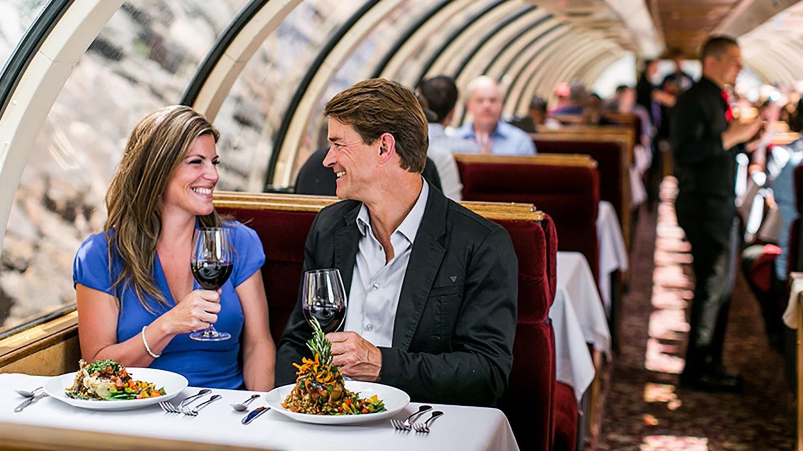 What To Expect On A Dinner Train Ride