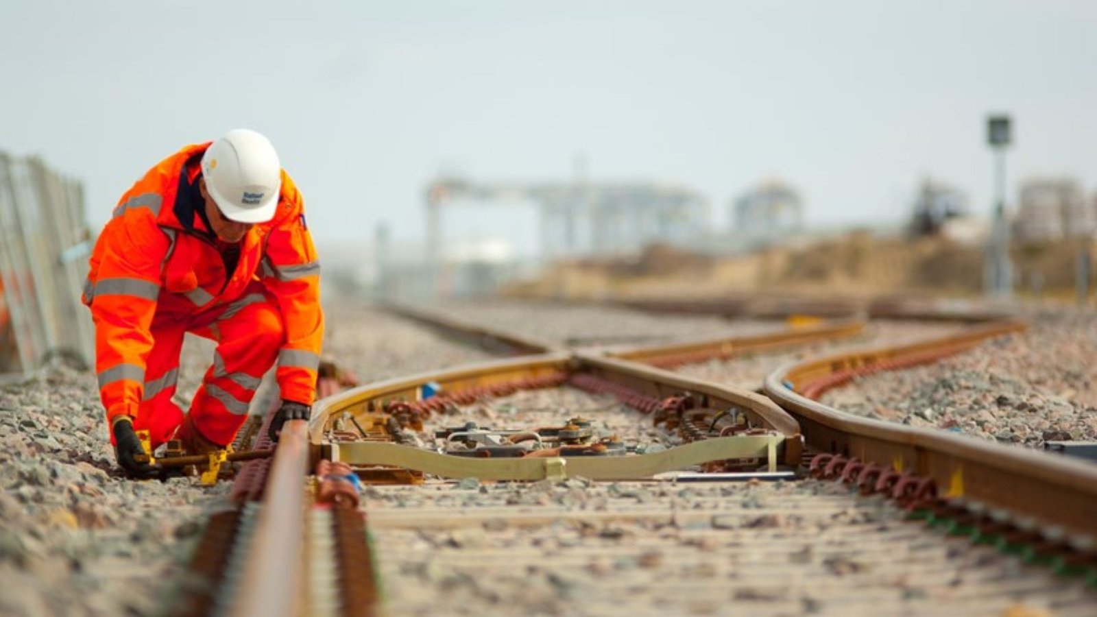 Why Rail Road Jobs Are in Demand